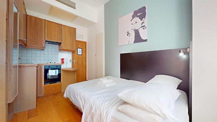 Studio To Rent In Cartwright Gardens, London, WC1H