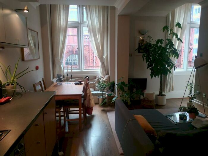 1 Bedroom Apartment To Rent In Edmund Street, Birmingham, B3