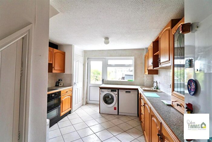 3 Bedroom Town House For Sale In Hillside Road, Stoke-On-Trent, ST2