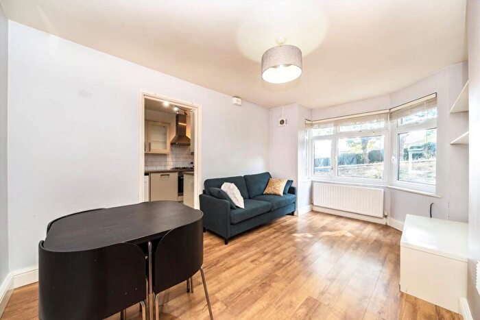 1 Bedroom Flat To Rent In St Pauls Close, Charlton, SE7