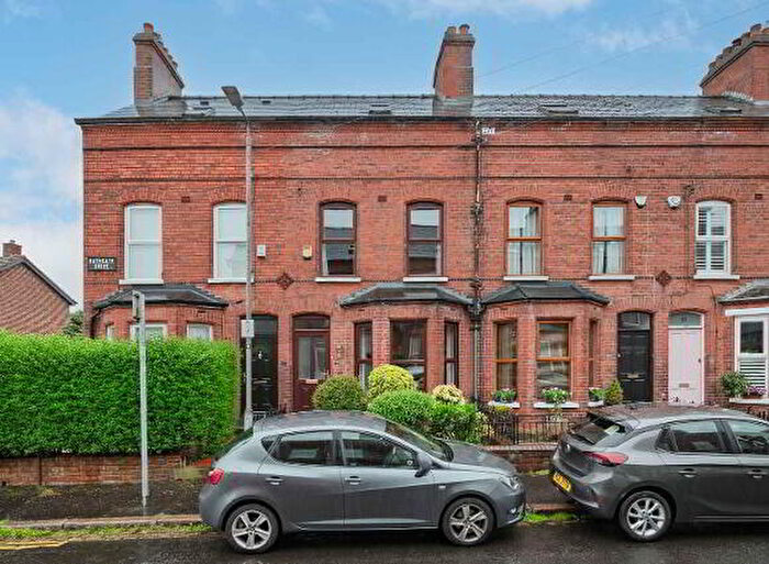4 Bedroom Mid Terraced House For Sale In Bathgate Drive, Belfast, BT4