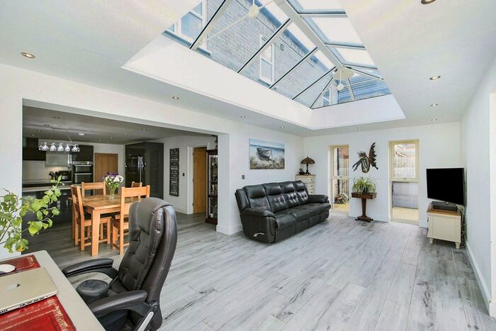 5 Bedroom Detached House For Sale In Gull Road, Guyhirn, Wisbech, PE13