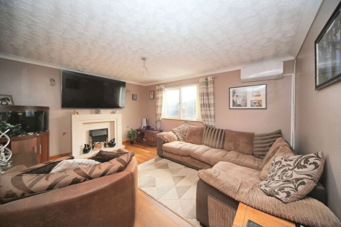3 Bedroom Terraced House For Sale In Falkirk Grove, Wigan, WN5
