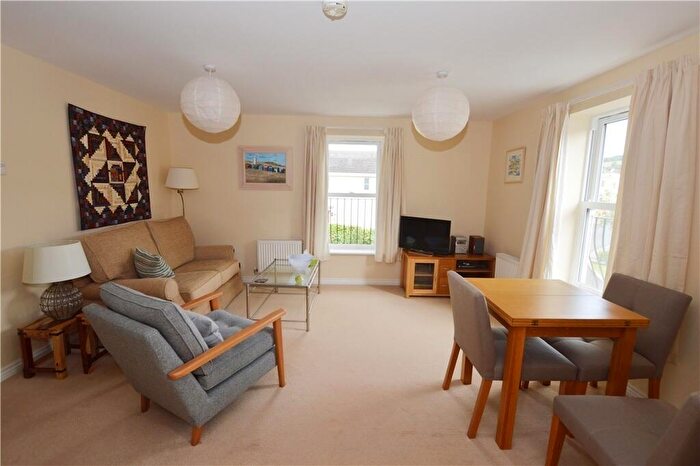 2 Bedroom Flat To Rent In Pillowell Close, Cheltenham, GL52