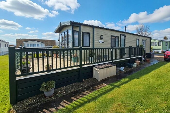 2 Bedroom Park Home For Sale In Heathergate Country Park, Lowgate, Hexham, Northumberland, NE46
