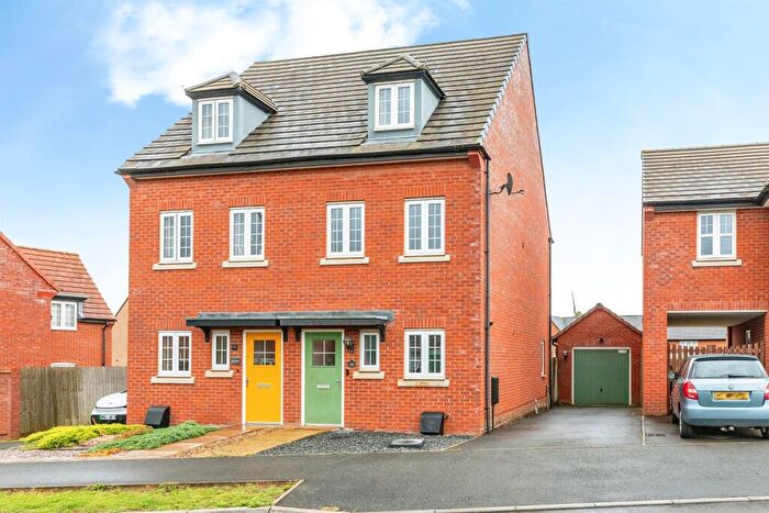 3 Bedroom Semi-Detached House For Sale In Buckby Drive, Burton Latimer, Kettering, NN15