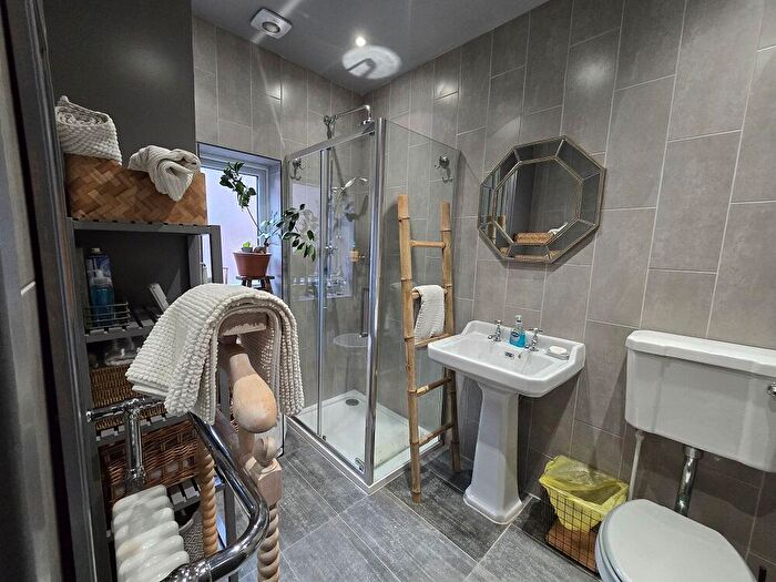 1 Bedroom Flat For Sale In Northenden Road, Sale, M33