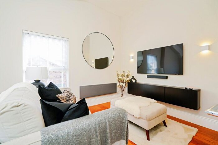 1 Bedroom Flat For Sale In Oxford Road, Kingston Bagpuize, Abingdon, OX13