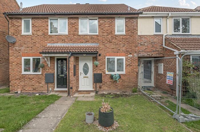 2 Bedroom Terraced House For Sale In Osprey Close, Covingham, Swindon, SN3