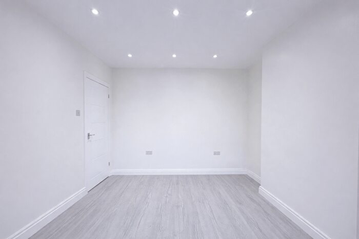 4 Bedroom End Terrace House To Rent In Sunnymead Road, London, NW9