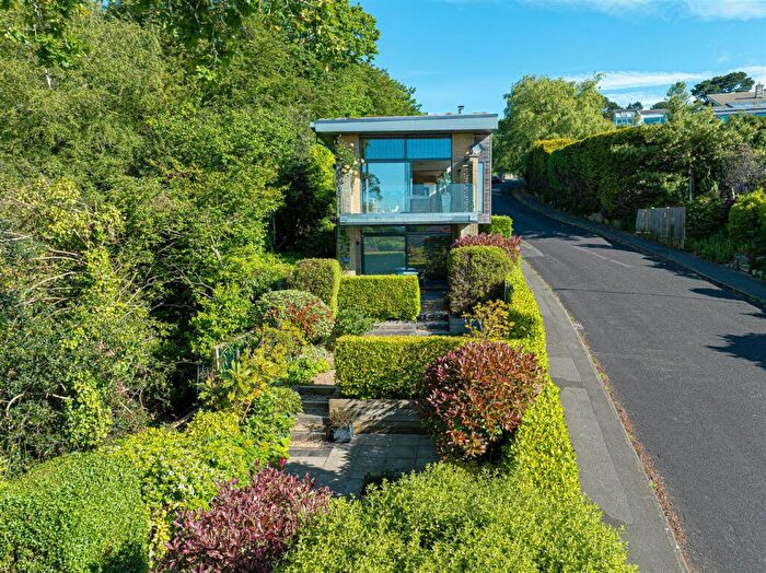 4 Bedroom Detached House For Sale In Olivers Road, Wimborne, BH21