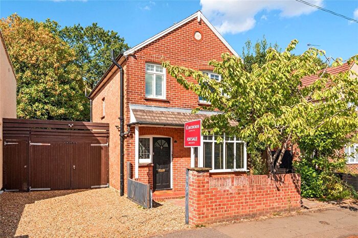 3 Bedroom Semi-Detached House For Sale In Felcott Road, Walton-On-Thames, KT12