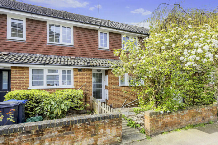 3 Bedroom Terraced House To Rent In St. Andrews Road, Surbiton, KT6