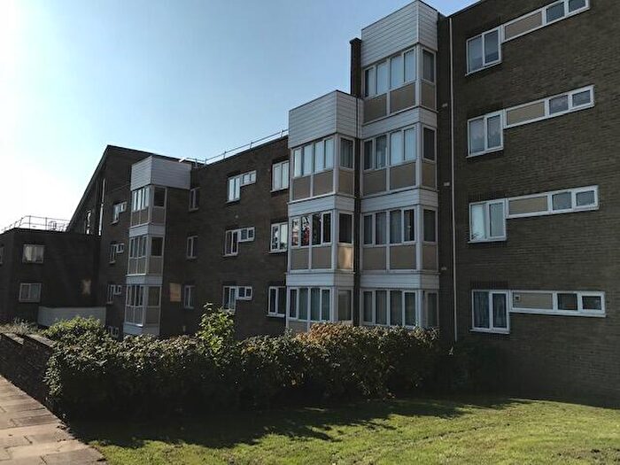 1 Bedroom Flat To Rent In Hadrian Court, Killingworth, Newcastle Upon Tyne, NE12