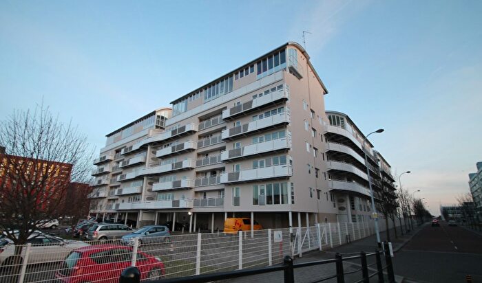 1 Bedroom Flat To Rent In Royal Quay, Kings Dock, Docklands, L3