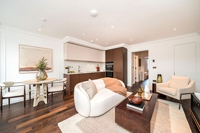 1 Bedroom Flat To Rent In Charles Street, Mayfair, W1J