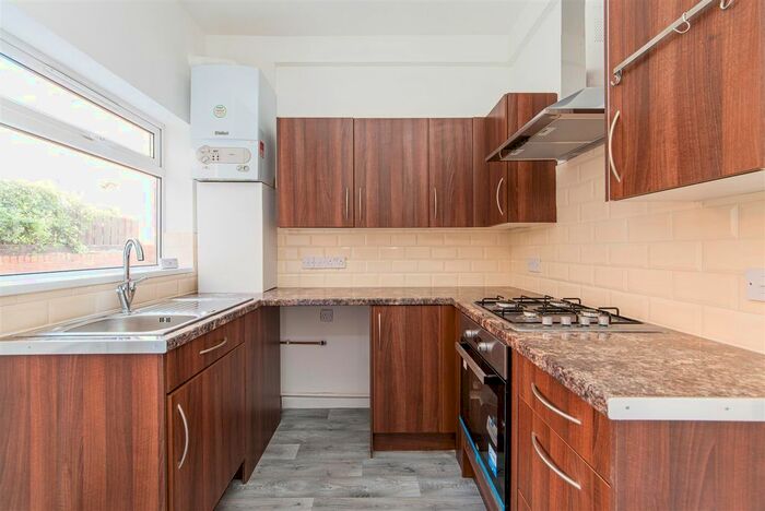 2 Bedroom Flat To Rent In Selbourne Street, South Shields, Tyne And Wear, NE33