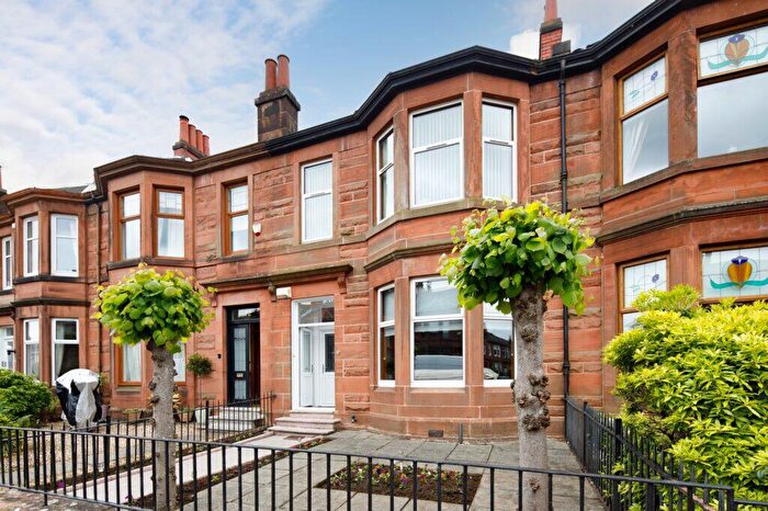 3 Bedroom Terraced House For Sale In Third Avenue, Kings Park, G44