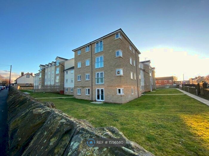 2 Bedroom Flat To Rent In Parkview, Sheffield, S13