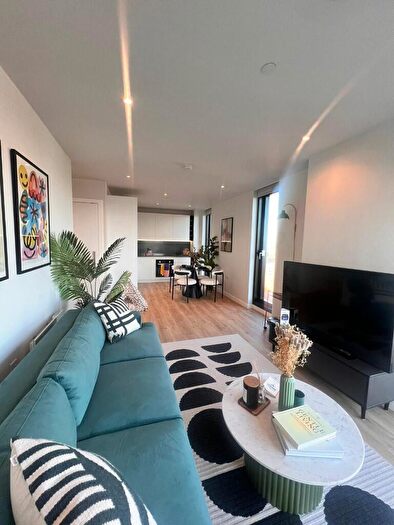 2 Bedroom Apartment For Sale In Manchester, Greater Manchester, M4