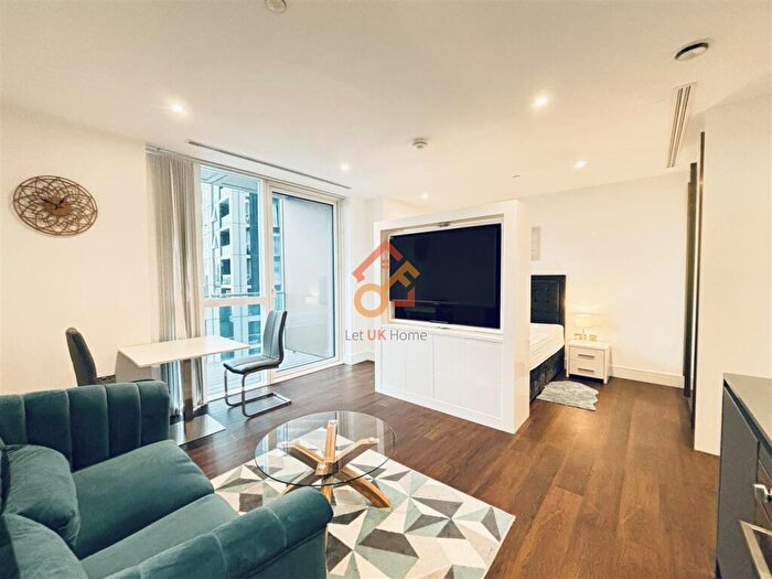 Studio To Rent In Maine Tower, Harbour Way, London, E14