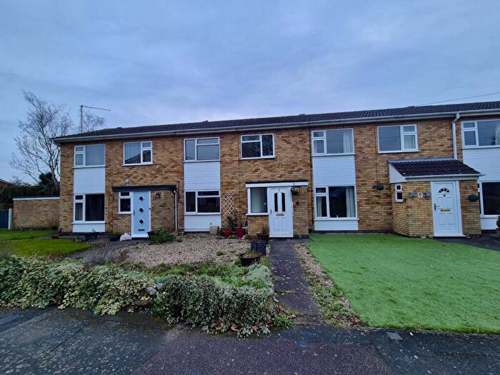 3 Bedroom House To Rent In Kenmore Drive, Hinckley, LE10