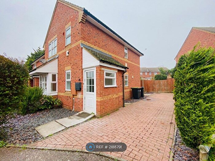 3 Bedroom Semi-Detached House To Rent In Sopwith Way, Shortstown, Bedford, MK42