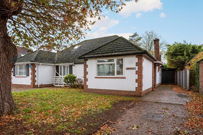 2 Bedroom Bungalow For Sale In Victoria Road, Weybridge, KT13