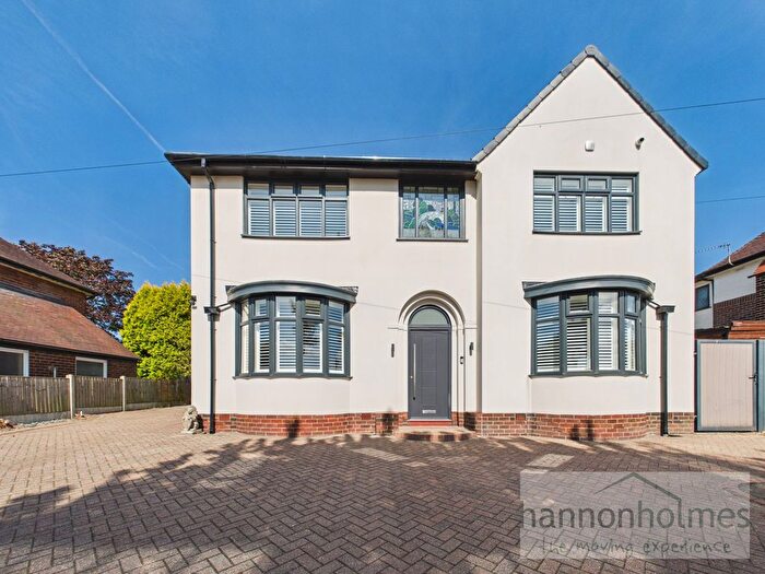 4 Bedroom Detached House For Sale In Bolton Road, Bury, BL8