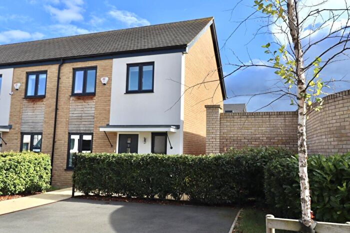 3 Bedroom Terraced House To Rent In Cilgerran Close, Kingsmead, MK4