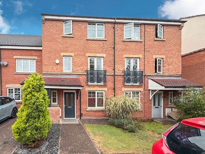 4 Bedroom Terraced House For Sale In Ovett Gardens, St James Village, Gateshead, NE8