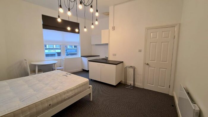 Studio To Rent In Willesden Lane, London, NW6