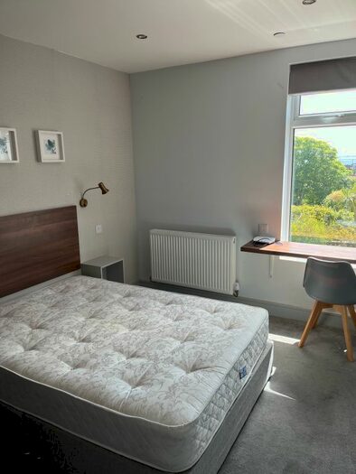 3 Bedroom Flat To Rent In Eversley Road, Sketty, Swansea, SA2