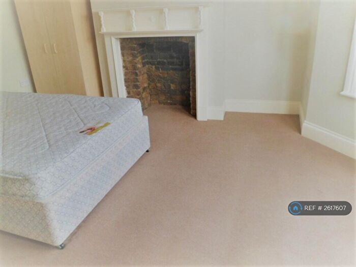 4 Bedroom Terraced House To Rent In St. John's Hill Grove, London, SW11