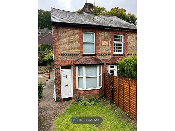 3 Bedroom Semi-Detached House To Rent In New Road, High Wycombe, HP12