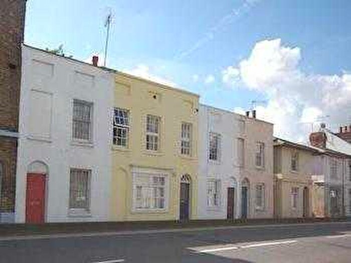 3 Bedroom Terraced House To Rent In St Peters Place, Canterbury, CT1