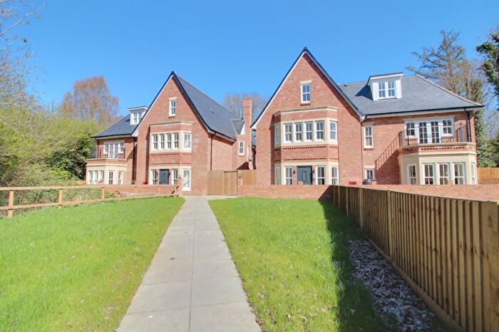 2 Bedroom Flat To Rent In Woodcote Reservoir House, Smitham Bottom Lane, West Purley, CR8
