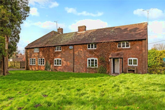 4 Bedroom Detached House For Sale In East Grafton, Marlborough, Wiltshire, SN8