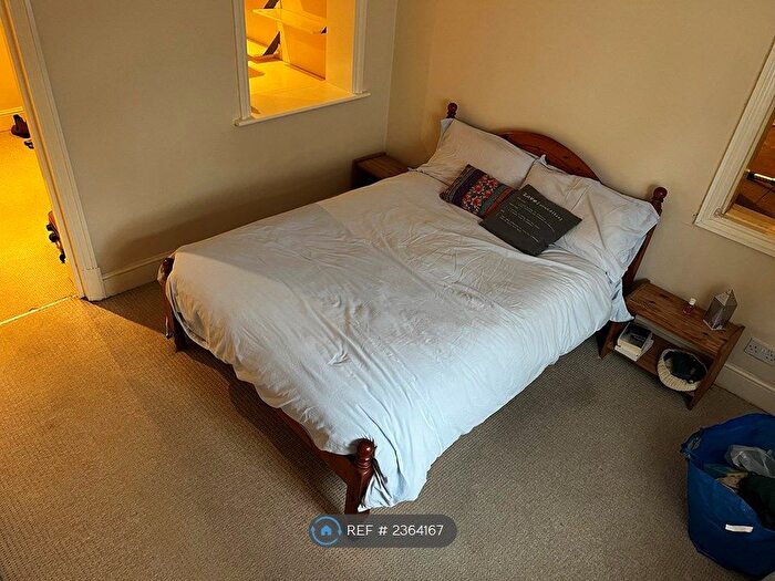 1 Bedroom Flat To Rent In Hendon Lane, London, N3