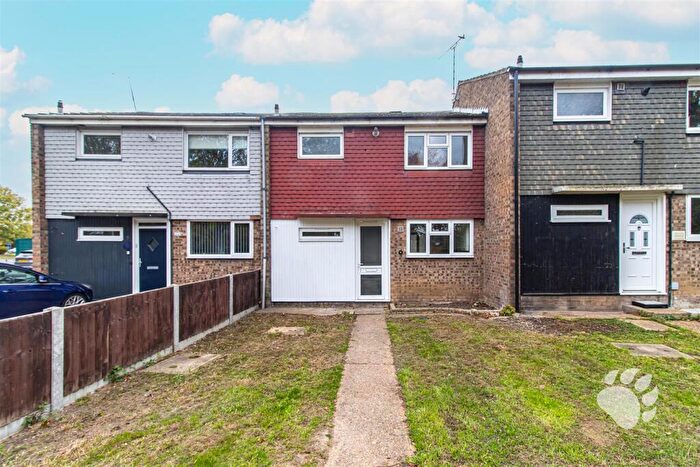 3 Bedroom Terraced House For Sale In Rochester Way, Basildon, SS14