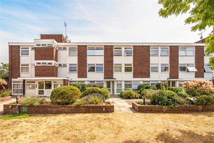 1 Bedroom Flat To Rent In Sweyn Place, Blackheath, SE3
