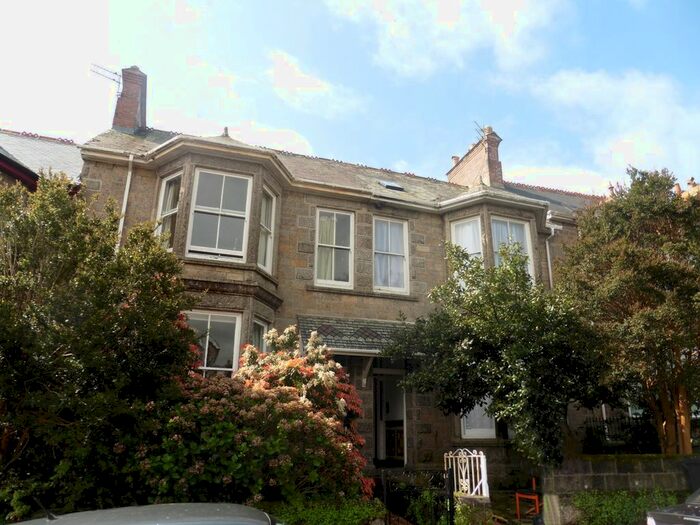 1 Bedroom Flat To Rent In Pendarves Road, Penzance, TR18