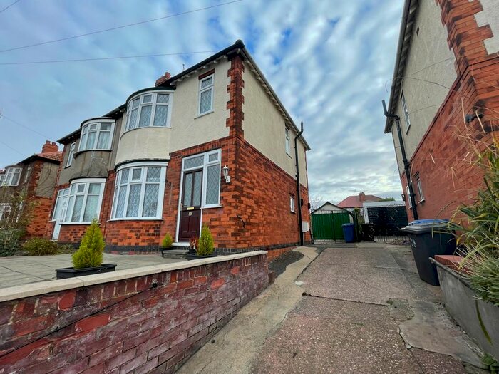 3 Bedroom Semi-Detached House To Rent In Raynesway, Alvaston, Derby DE24