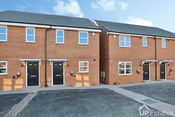 2 Bedroom Semi Detached House To Rent In Nuthatch Road, Coventry, CV6