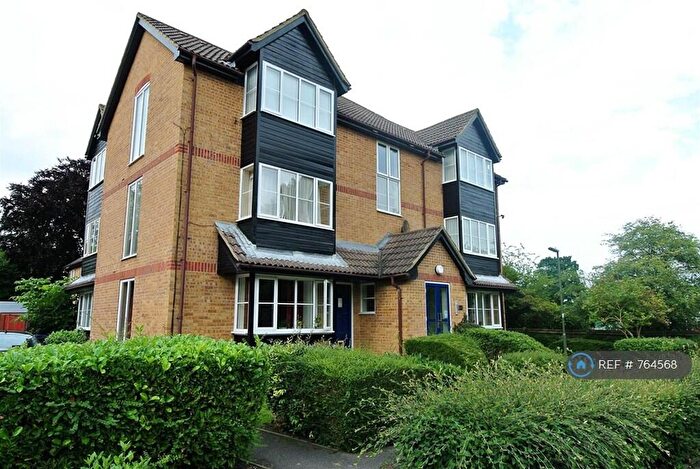 Studio To Rent In Monks Crescent, Addlestone, KT15