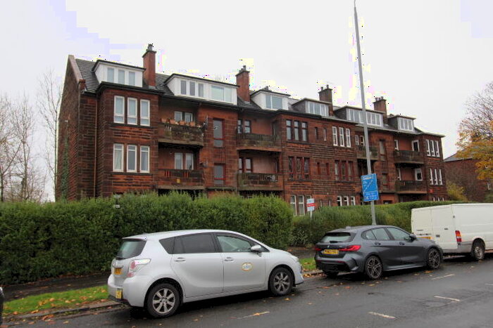2 Bedroom Flat To Rent In Great Western Road /, G13