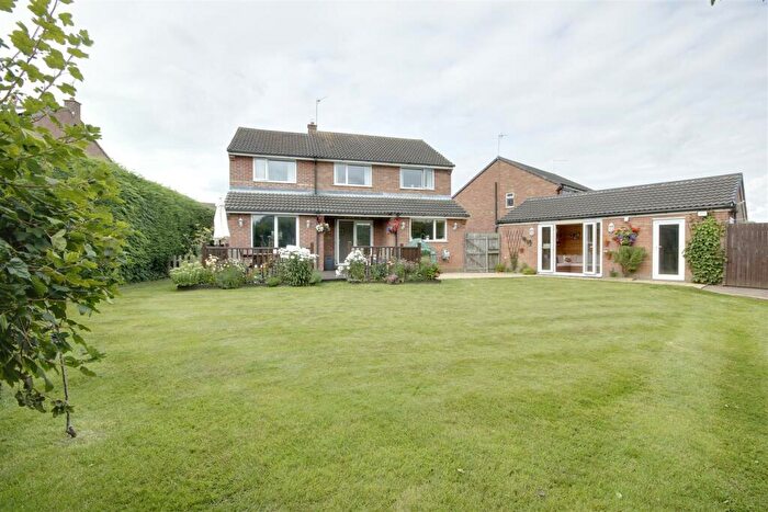 4 Bedroom Detached House For Sale In Briar Close, Newport, HU15