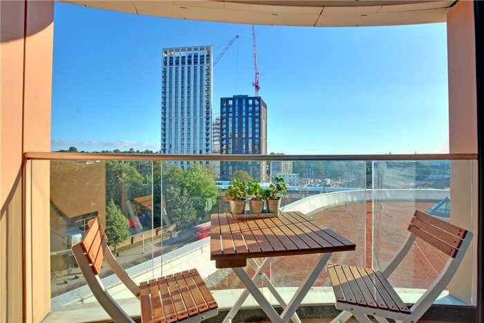 2 Bedroom Flat To Rent In Sienna Alto, Cornmill Lane, London, SE13