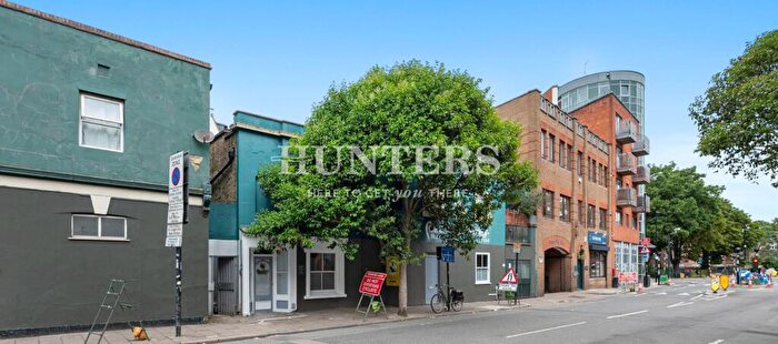 2 Bedroom Flat To Rent In Drayton Park, London, N5