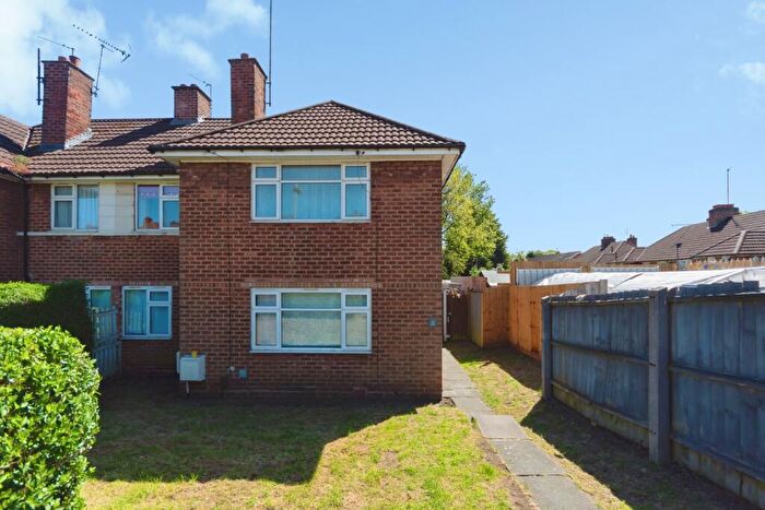 2 Bedroom Maisonette For Sale In Partons Road, Birmingham, West Midlands, B14